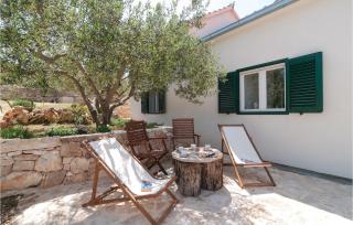 Lovely Home In Postira - Postira - 4
