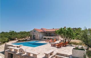 Lovely Home In Postira - Postira - 1
