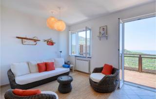 3 Bedroom Beautiful Home In Moneglia - 1