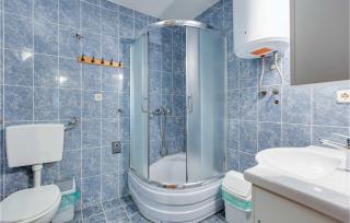 Cozy Apartment In Kornic With Wifi - 1