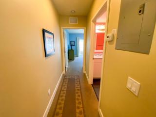 Secluded Beach Escape: Pool, Near Times Square - Fort Myers Beach - 3