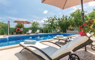 Awesome Home In Nedescina With Kitchen - 4