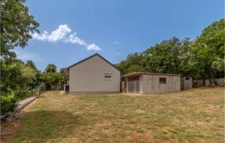 Amazing Home In Karlobag With Wifi - 2