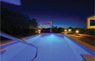 5 Bedroom Amazing Home In Debeljak - 5