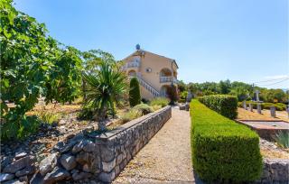 Amazing Apartment In Rasopasno With Wifi - 4