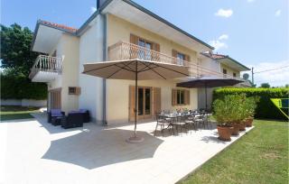 Five-Bedroom Holiday Home In Bisko - Bisko - 6