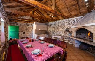 4 Bedroom Amazing Home In Benkovac - Benkovac - 7