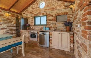 Eight-Bedroom Holiday Home In Pasman - Pašman - 1