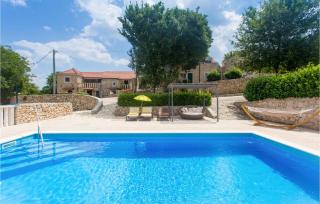 Seven-Bedroom Holiday Home In Dicmo - Osoje - 4