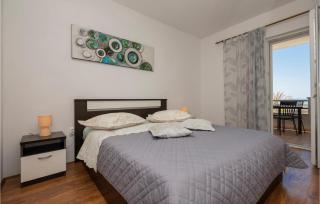 Two-Bedroom Apartment In Makarska - 6