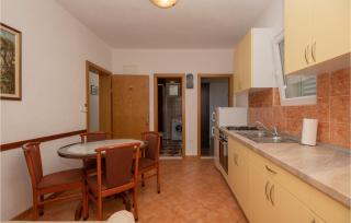 Two-Bedroom Apartment In Makarska - Makarska - 4