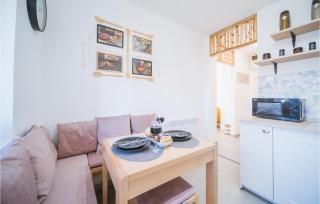 1 Bedroom Cozy Apartment In Varazdin - Varaždin - 6