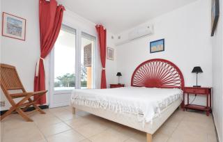 Gorgeous Home In Roquebrune-Sur-Argens - Saint-Peïre-sur-Mer - 4