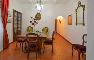 Lovely Apartment In Arezzo With Kitchen - 1
