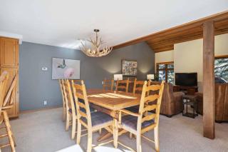 Ridgepoint Townhome 149 by East West Hospitality - 7