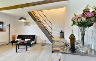 Awesome Home In Breznicki Hum - 3