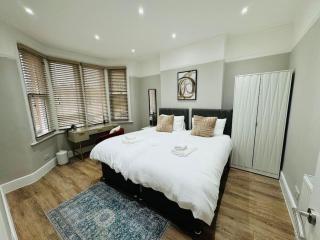 London 2 bedroom garden flat! 1 min from station! - London - 5