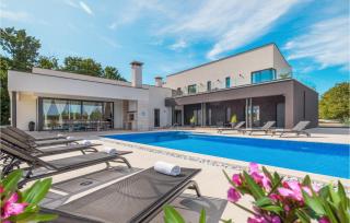 Lovely Home In Kujici With Sauna - 9