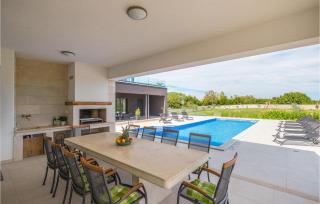 Lovely Home In Kujici With Sauna - Hreljići - 3
