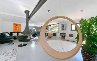 Nice Home In St-Bauzille-De-Montmel - 8