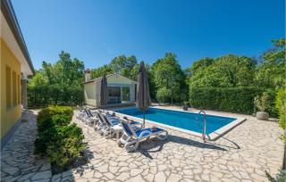 Holiday Home Strmac 25 With Outdoor Swimmingpool - 3