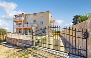 Cozy Apartment In Pula With Wifi - Pula - 5
