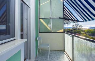 2 Bedroom Awesome Apartment In Dugi Rat - Dugi Rat - 3