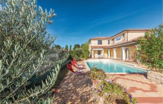 Four-Bedroom Holiday Home In Vodnjan - Vodnjan - 2