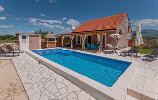 Nice Home In Kaocine - Miljevci - Kaočine - 0