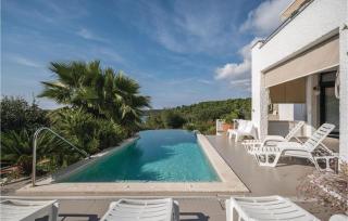 Stunning Apartment In Pula With Wifi - Pula - 4