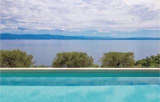 Stunning Apartment In Moscenicka Draga - 1