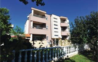 Stunning Apartment In Bibinje - Bibinje - 4