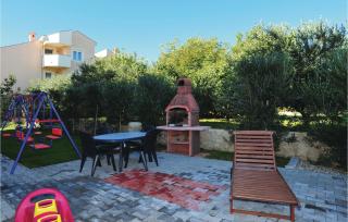 Stunning Apartment In Bibinje - Bibinje - 1