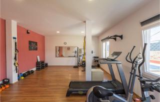 Gorgeous Home In Pula With Wifi - 3