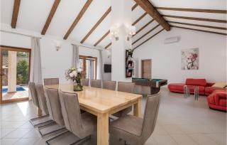 Awesome Home In Gostinjac With Kitchen - 7