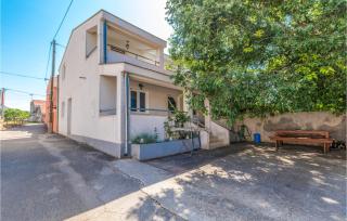 2 Bedroom Amazing Apartment In Turanj - Turanj - 8