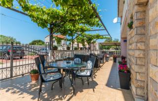 Cozy Apartment In Biograd Na Moru - Biograd na Moru - 3