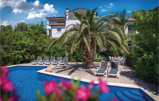 3 Bedroom Awesome Apartment In Pula - 1