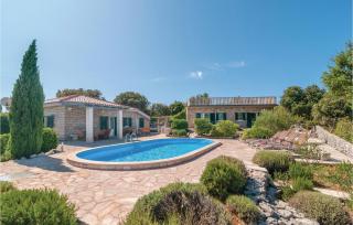 Beautiful Home In Praznica - Pražnice - 7