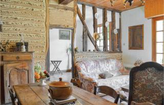 Awesome Home In St Pierre Deyraud - 6