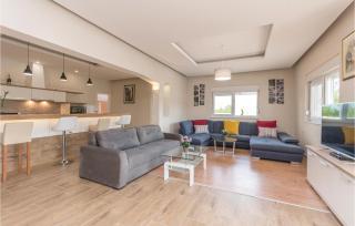 Six-Bedroom Holiday Home In Bilisane - Bilišane - 9