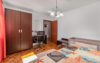 Stunning Apartment In Crikvenica - Crikvenica - 5