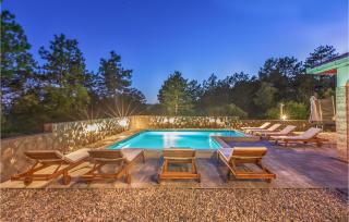 Four-Bedroom Holiday Home In Imotski - 2
