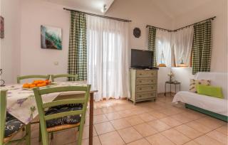 Cozy Apartment In Sukosan With Wifi - Sukošan - 8
