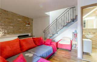 2 Bedroom Amazing Home In Bale - Bale - 6