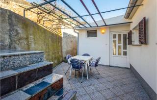 2 Bedroom Beautiful Apartment In Senj - Senj - 4
