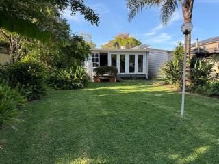 Pen-Y-Pont 4 bedroom riverfront retreat with cottage charm - Chittaway Point - 5