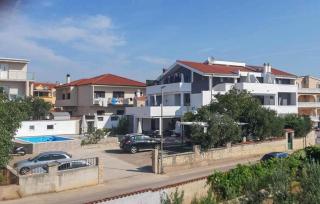 1 Bedroom Nice Apartment In Vodice - Vodice - 2