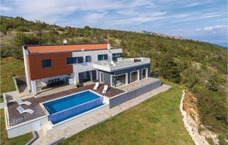 4 Bedroom Beautiful Home In Labin - 0