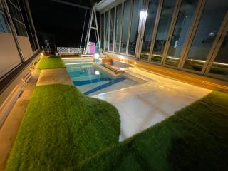 Aiko poolvilla - - 0